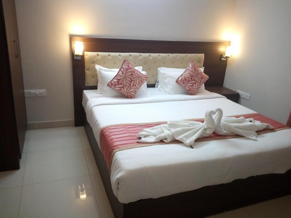 Aster Suites Bangalore Bagian luar foto