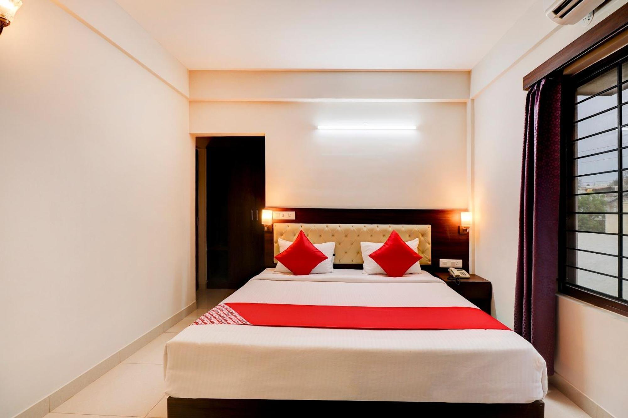 Aster Suites Bangalore Bagian luar foto