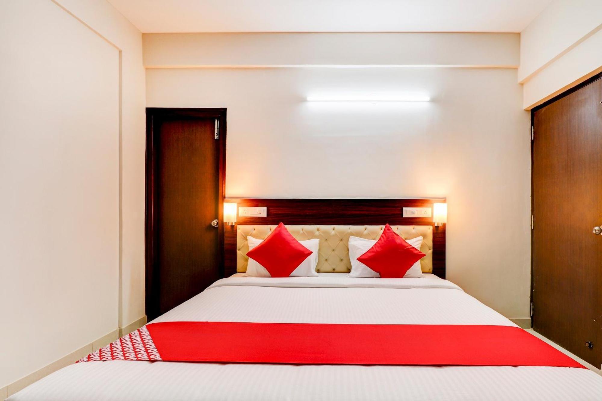 Aster Suites Bangalore Bagian luar foto