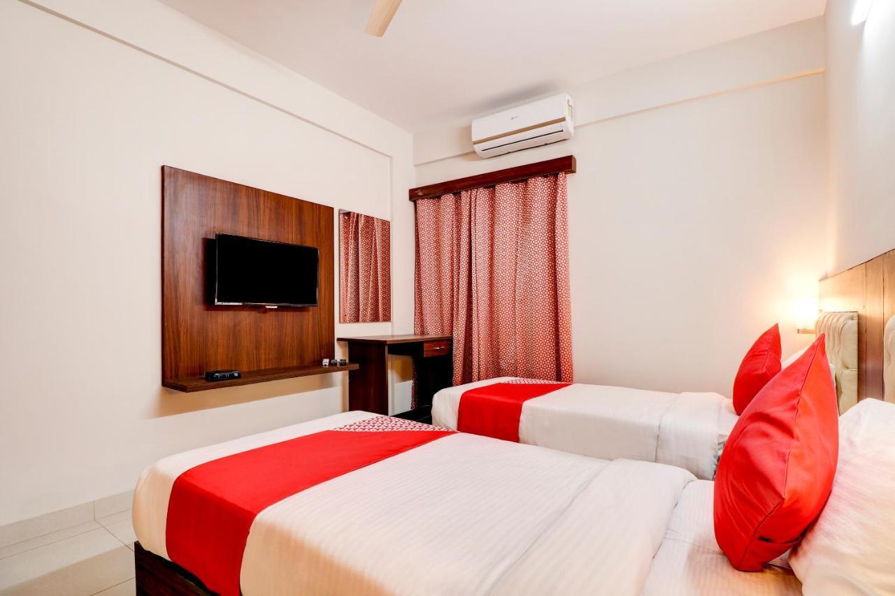 Aster Suites Bangalore Bagian luar foto